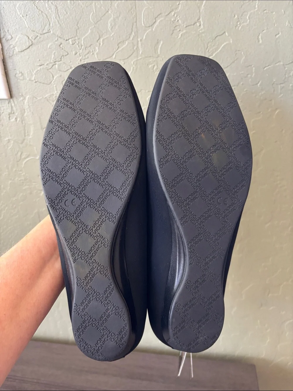 Vionic 386 Powell Black Demi‎ Wedge Slip On Flat Size 8 NWT